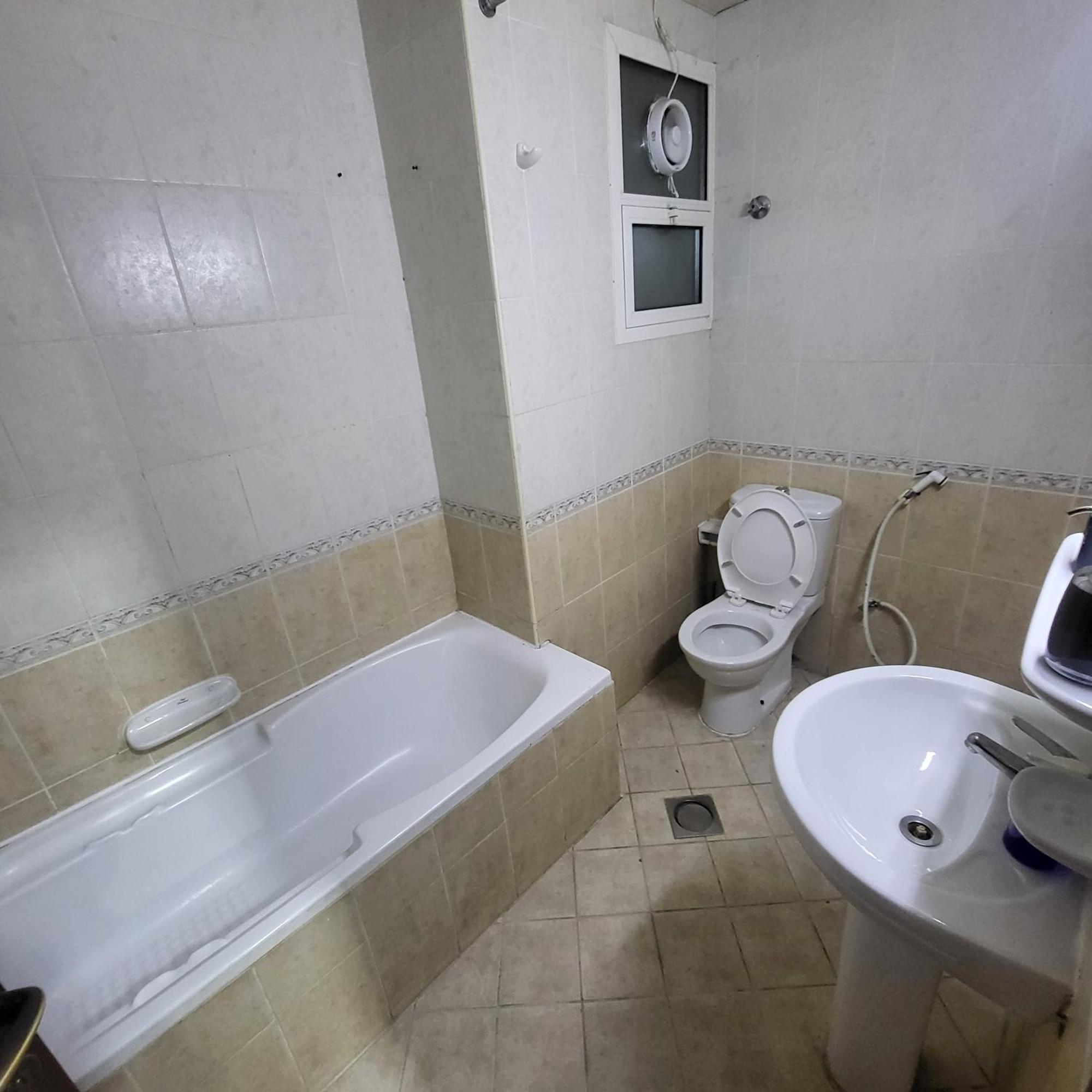 Corniche Full Studio Apartment Abu Dhabi Eksteriør billede