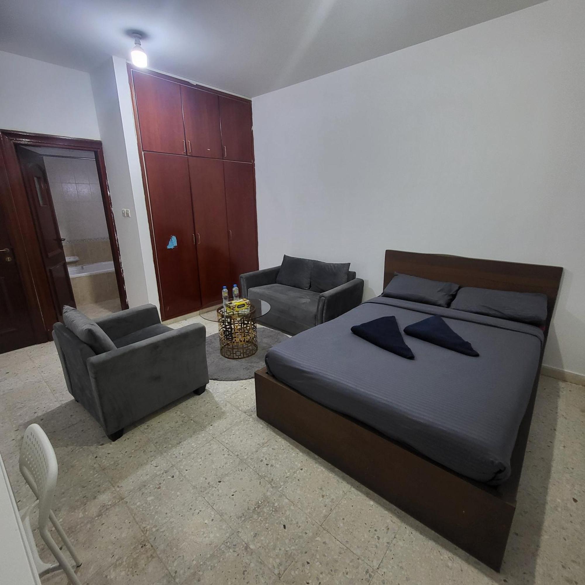 Corniche Full Studio Apartment Abu Dhabi Eksteriør billede