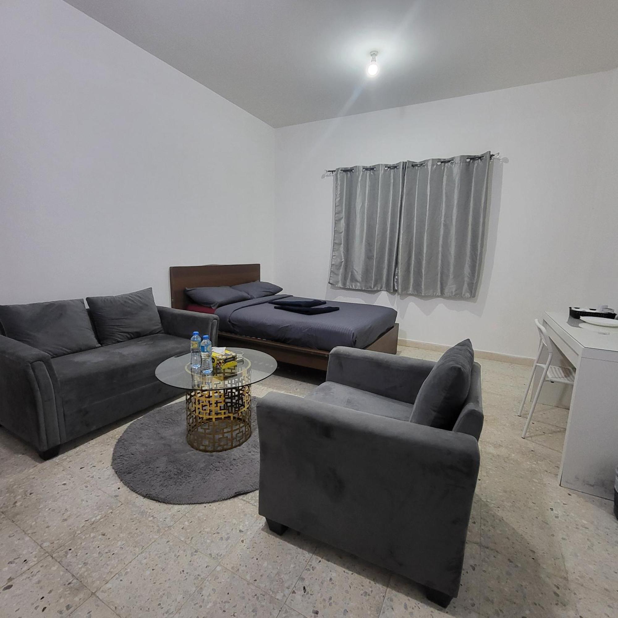 Corniche Full Studio Apartment Abu Dhabi Eksteriør billede